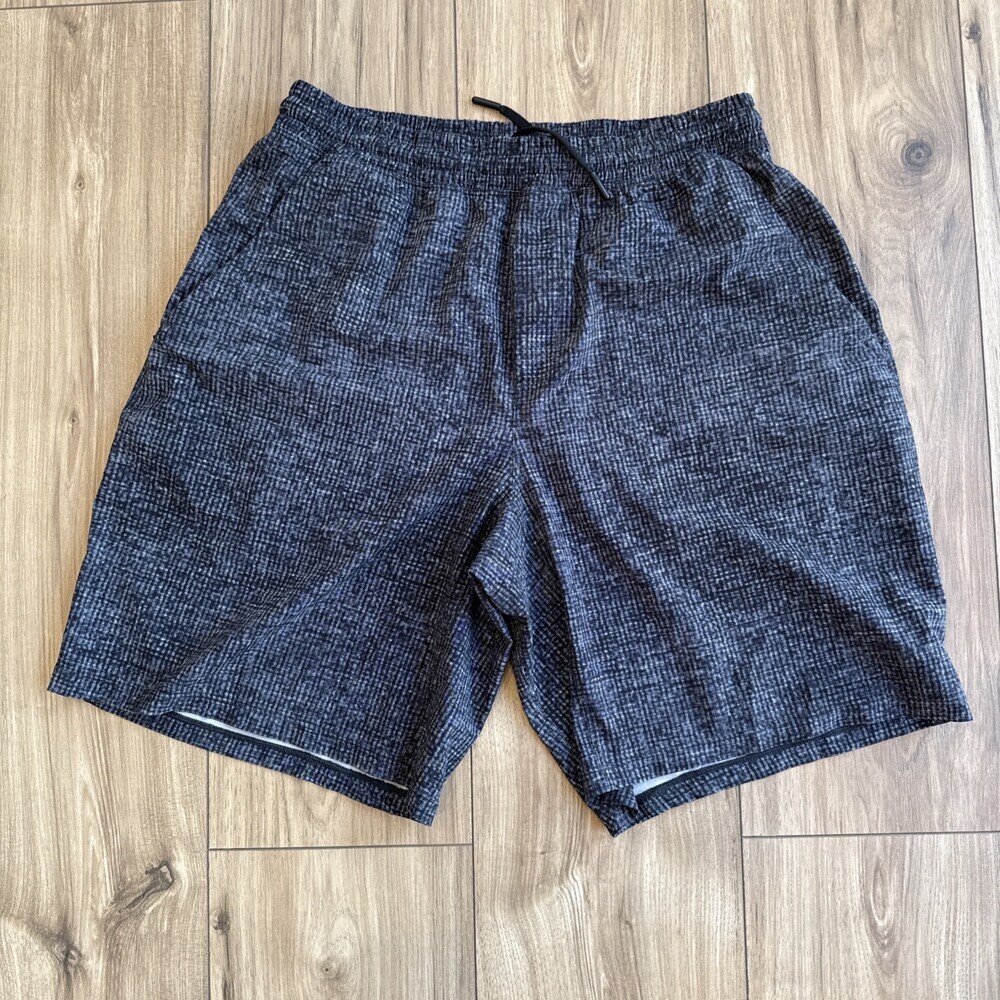 LULULEMON Pace Breaker Linerless Shorts Wire Black Gray Pull On Active Men's L